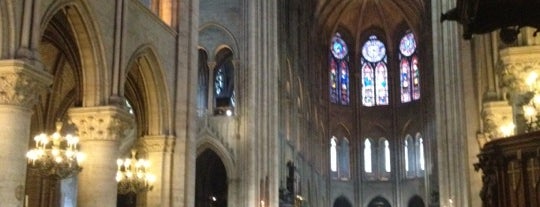 Cathédrale Notre-Dame de Paris is one of Paris City of LOVE (NO sorry of FOOD).