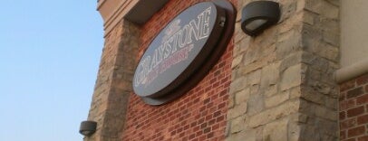 Graystone Ale House is one of Tempat yang Disukai Chuck.