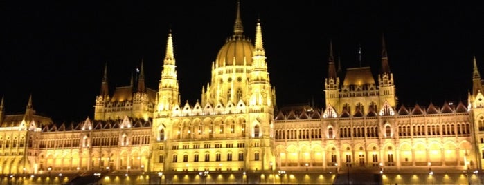 Parliament Building is one of My places to visit in Budapest.