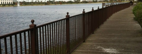 Millenia Lake Jogging Trail is one of Chilling.
