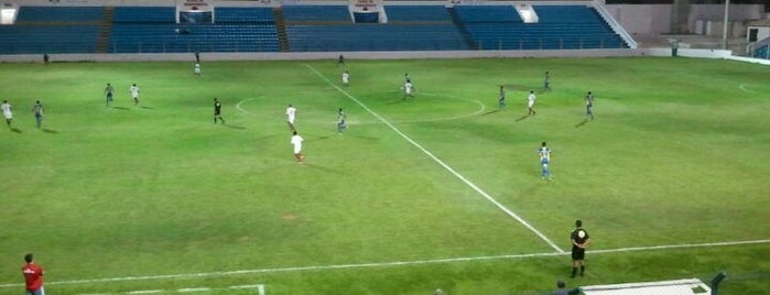 Estádio Municipal Nhozinho Santos is one of Ilha Magnética de São Luis-MA.