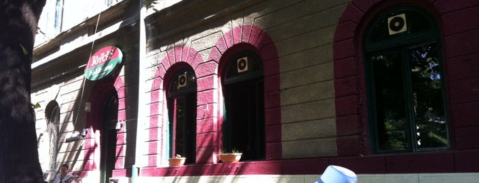 James Joyce's Pub & Restaurant is one of Radu'nun Beğendiği Mekanlar.