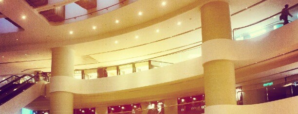 Pacific Place is one of Hong Kong must see.