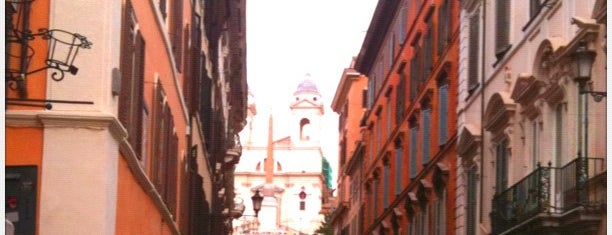 Via dei Condotti is one of My Italy trip.