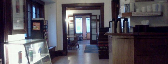The Coffee House at University Circle is one of Orte, die Jeiran gefallen.