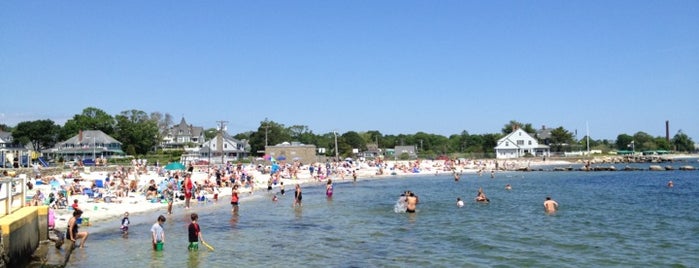 Eastern Point Beach is one of Lugares favoritos de Chelsea.