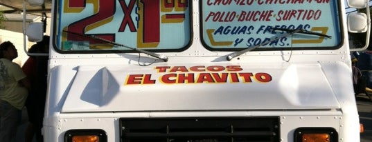 El Chavito Taco Truck is one of สถานที่ที่บันทึกไว้ของ patricia.