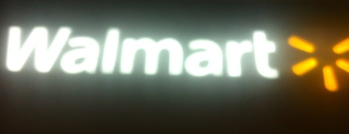 Walmart Supercenter is one of สถานที่ที่ Nikki ถูกใจ.