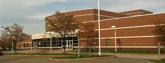 Green High School is one of Tempat yang Disukai Rick.
