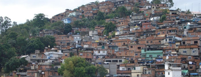 GRES Mangueira is one of Rio de Janeiro Hot Points.