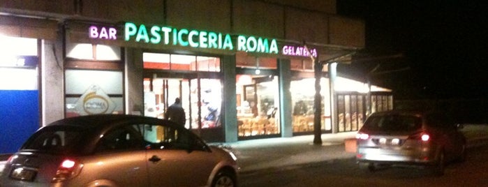 Pasticceria Roma is one of Locais curtidos por Vito.