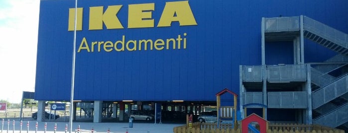 IKEA is one of Maui'nin Beğendiği Mekanlar.
