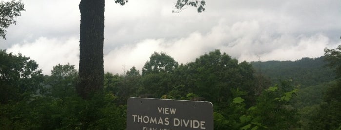 Thomas Divide Overlook is one of Along the Blue Ridge Parkway.