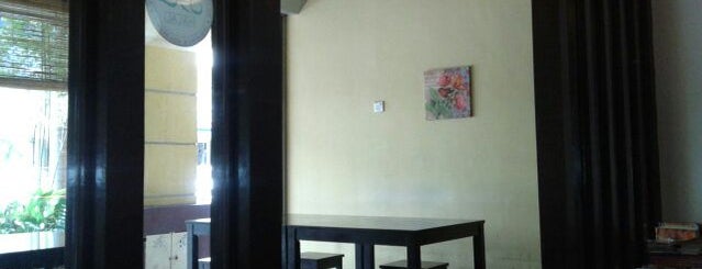 De Toast Cafe is one of Makan-makan @ BTHO.