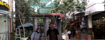 Braga CityWalk is one of Bandung Tourism: Parijs Van Java.