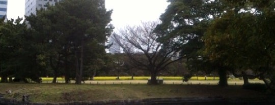 Hamarikyu Gardens is one of The 新橋.