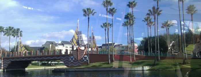 Friendship Boat Dock - Swan and Dolphin is one of Tempat yang Disukai Lindsaye.
