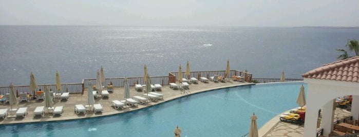 Reef Oasis Blue Bay Resort & Spa is one of Александра'ın Beğendiği Mekanlar.