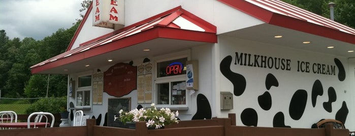 Milkhouse Ice Cream is one of สถานที่ที่ Lockhart ถูกใจ.