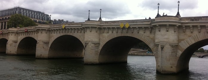 Pont Neuf is one of Ταξίδι στο Παρίσι;.