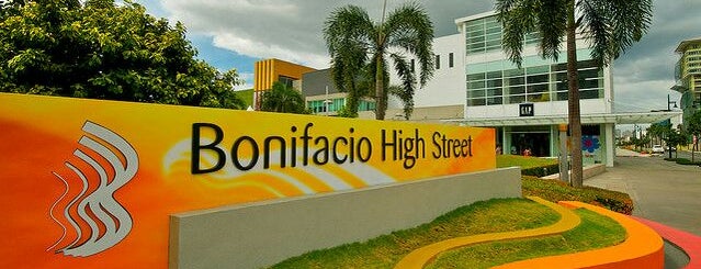 Bonifacio High Street is one of Mabuhay Pilipinas (Metro Manila).