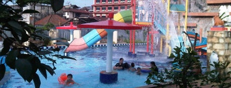 Abadi Grand Hotel Swimming Pool is one of Jambi City.