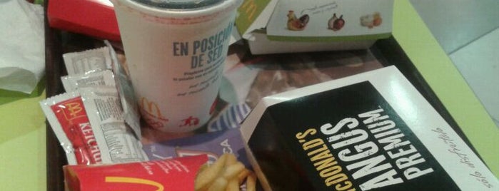 McDonald's is one of Lugares favoritos de Valeria.