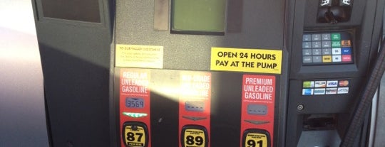 Dillons Gas Station is one of Places I'm At The Most.