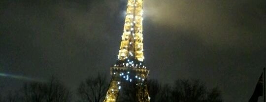 Torre Eiffel is one of International Hot Points.