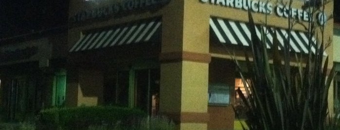 Starbucks is one of Estepha : понравившиеся места.