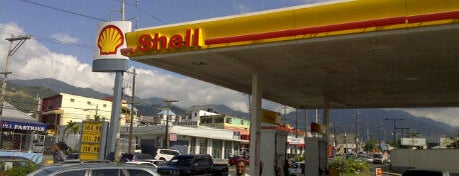 Shell Gas Station is one of Gas Stations 1.