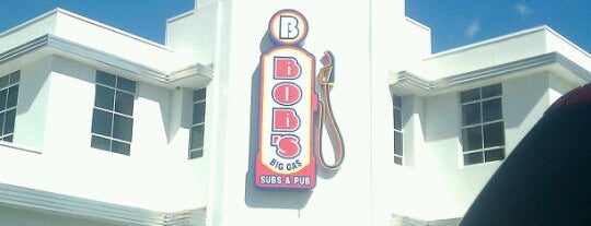 Bob's Big Gas Subs & Pub is one of สถานที่ที่ Stacy ถูกใจ.