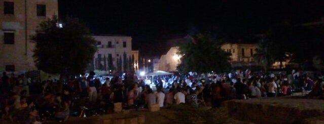 Piazza Magione is one of VERY cheap & young nights in Palermo.