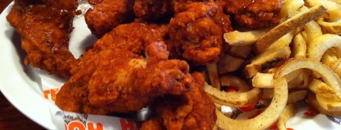 Hooters is one of Must-visit Food in Murfreesboro.