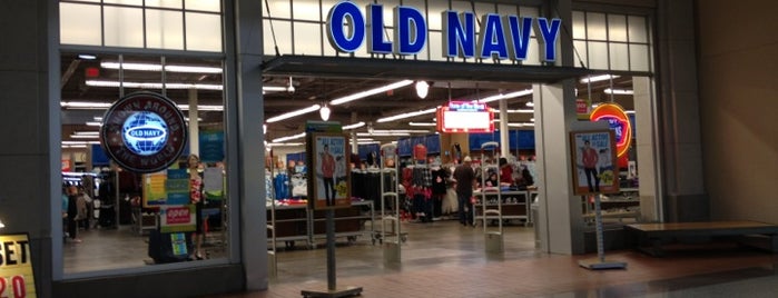 Old Navy is one of Orte, die Krista gefallen.