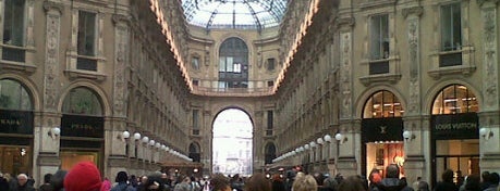 Galleria Vittorio Emanuele II is one of Milano Top Sights.
