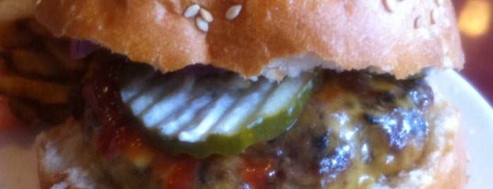 Dutch Boy Burger is one of Brooklyn Discovery.
