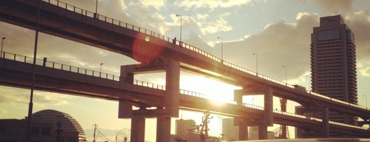 京橋出入口 is one of 阪神高速3号神戸線.