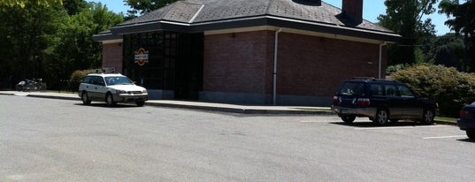 Metro North - Bethel Train Station is one of New Haven Line & Northeast Corridor (Metro-North).