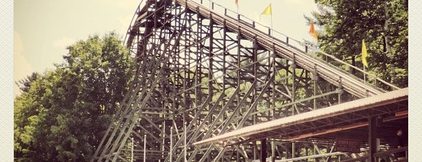 Phoenix Roller Coaster is one of Lugares favoritos de Kate.