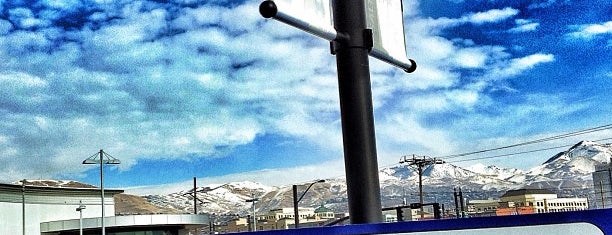 TRAX/FrontRunner Salt Lake Central is one of iGoByDoc 님이 저장한 장소.