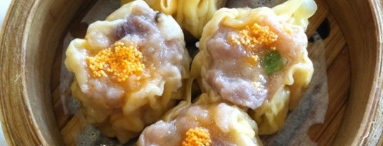 Asian Jewels Seafood Restaurant 敦城海鲜酒家 is one of Dumplings. Queens..