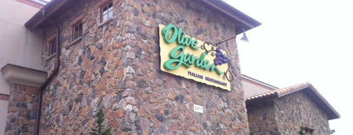 Olive Garden is one of Lugares favoritos de Noah.
