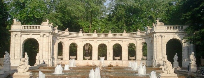 Märchenbrunnen is one of berlin.