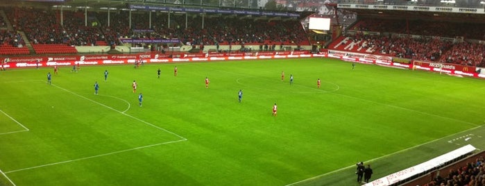 Brann Stadion is one of Norske fotballarenaer/Norwegian football stadiums.