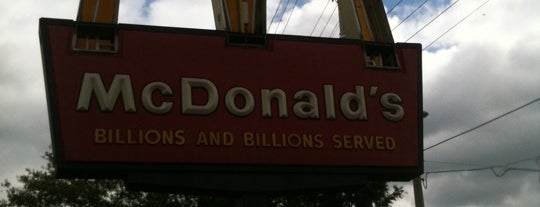 McDonald's is one of Tempat yang Disukai Aimee.