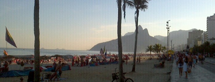 Ipanema Beach is one of Destaques do percurso da Maratona e Meia do Rio.