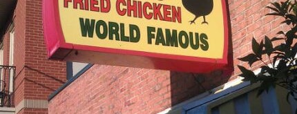 Gus’s World Famous Hot & Spicy Fried Chicken is one of Memphis - For Them That Like City Life.