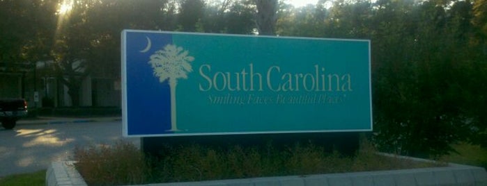 South Carolina visitors center is one of Orte, die DCCARGUY gefallen.