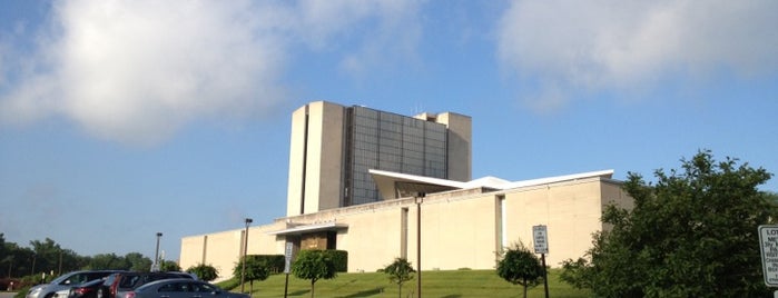 National Library of Medicine is one of Locais curtidos por justinstoned.